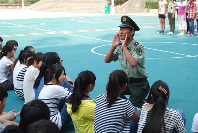 洛陽東外2012初中部新生軍訓