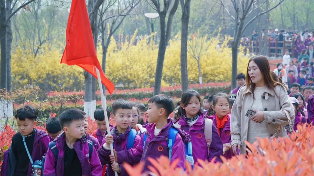 與春天相約，攜快樂同行——洛陽東外小學(xué)部研學(xué)系列活動（三）