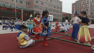 洛陽東方外國語幼兒園獻(xiàn)禮建黨一百年暨六一民族大聯(lián)歡活動(dòng)