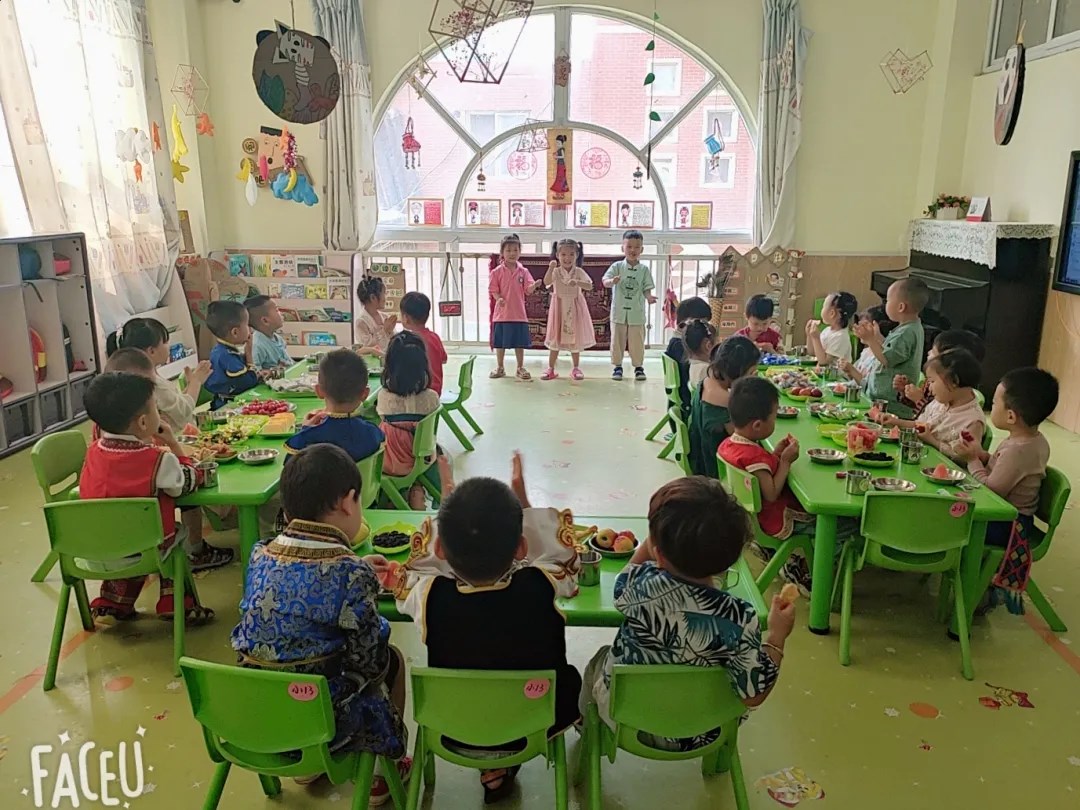 洛陽東方外國語幼兒園獻(xiàn)禮建黨一百年暨六一民族大聯(lián)歡活動(dòng)